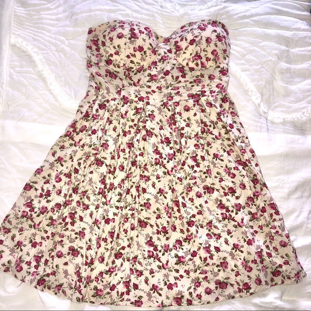 PINK/WHITE FLORAL STRAPLESS DRESS